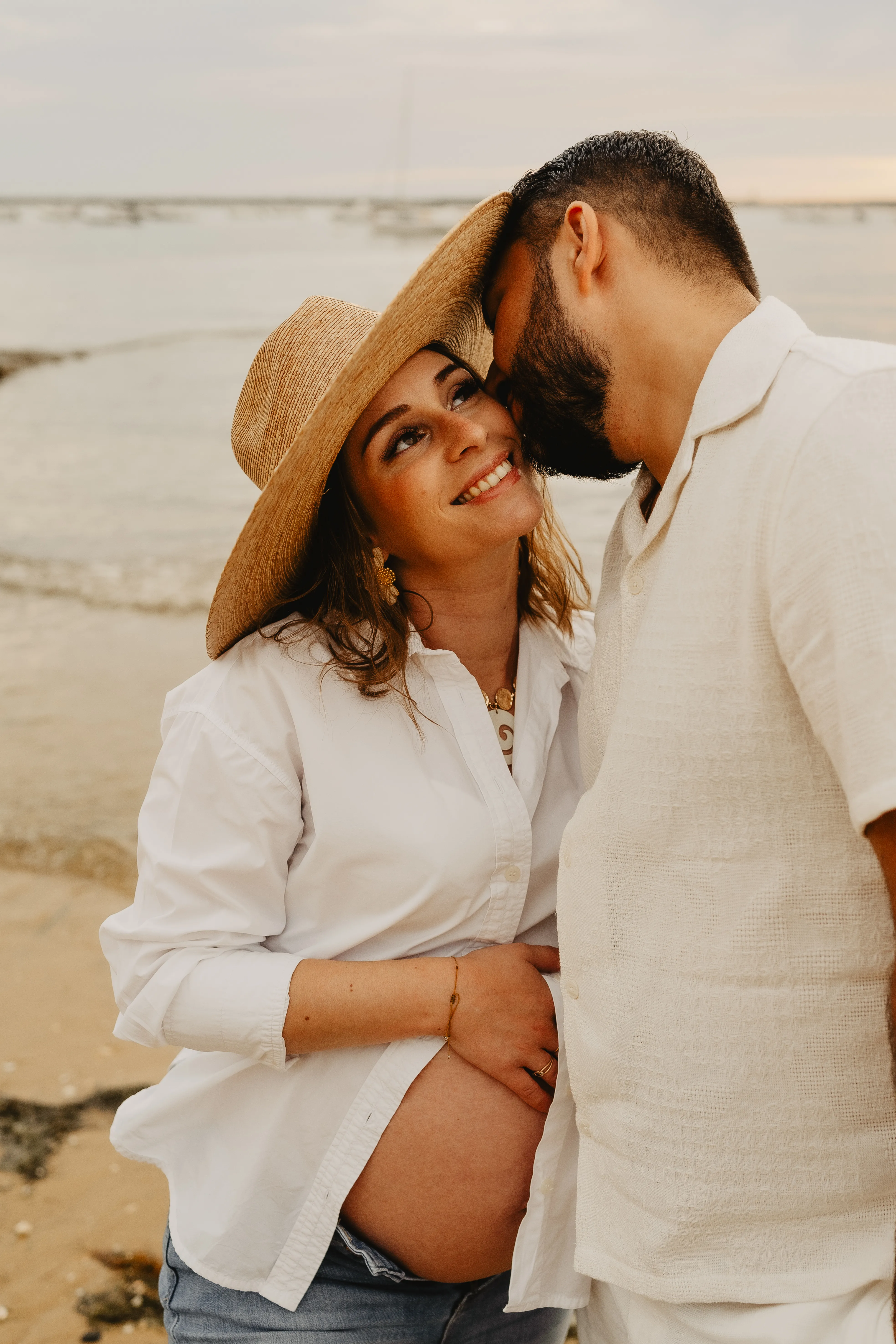 Séance photo maternité en forêt